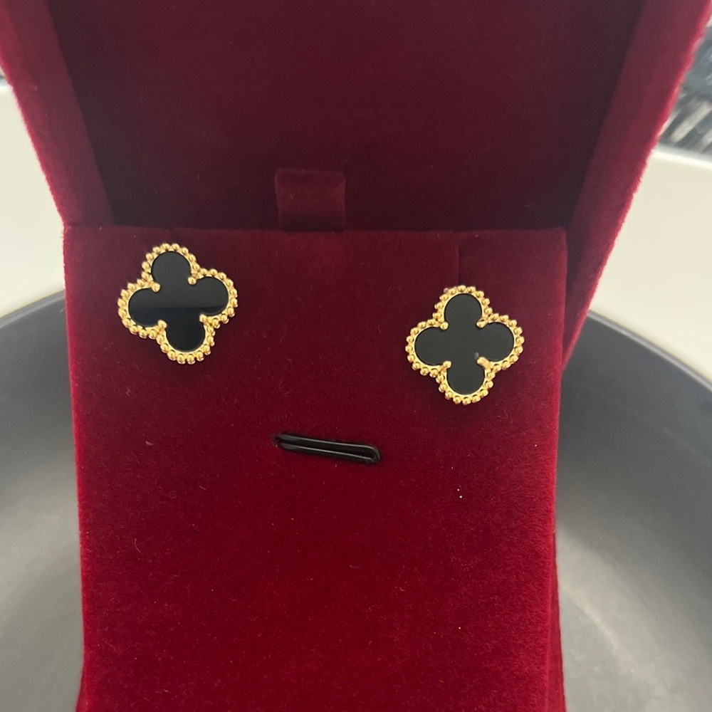 Clover earrings